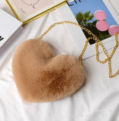 PlushHeart®: Bolso corazón de felpa